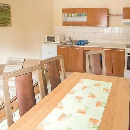 Two-bedroom Holiday In Prázdninový dům Liptovský Trnovec